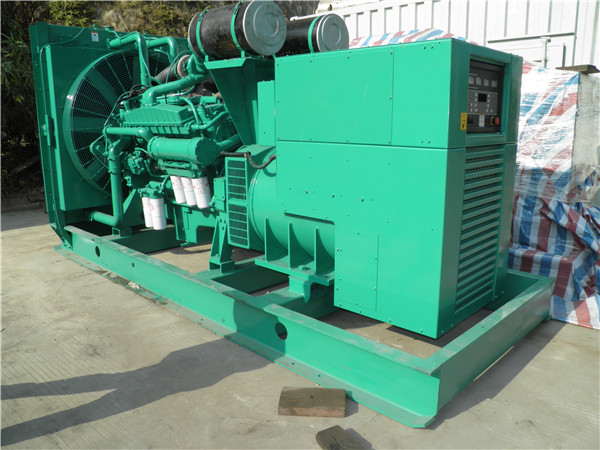 滨海发电车出租-柴油发电机散热器怎样散热