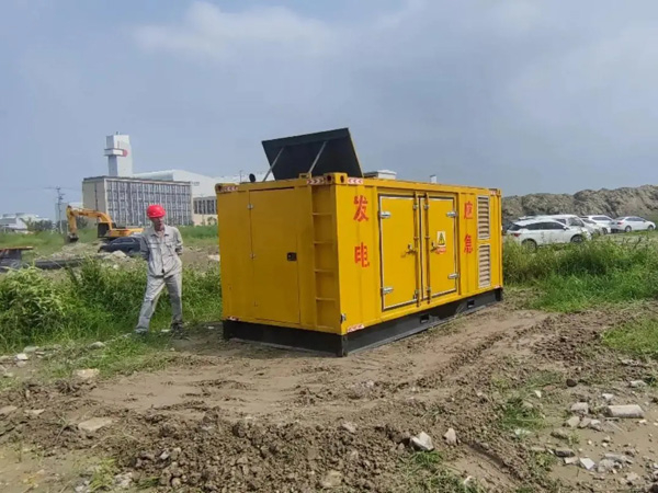 滨海冬季低温环境下，发电机组启动电瓶的容量需求是否会增加？